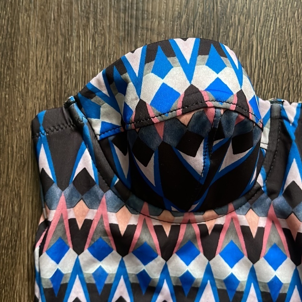 Jcrew geometry one piece swimsuit - Picture 3 of 8